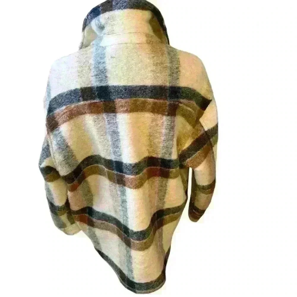 ZARA Plaid Shacket with Gold Buttons - SOLD OUT EVERYWHERE - Picture 7 of 10